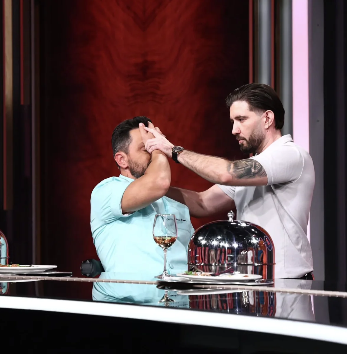 Cezar Iulian în emisiune de televiziune
